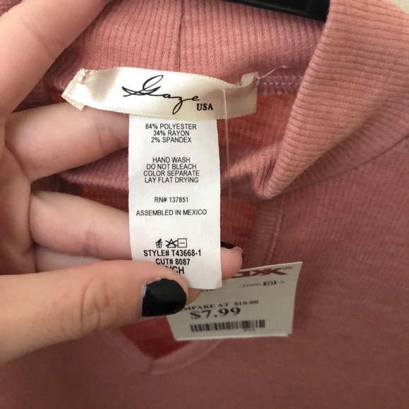 Pink Tee - Picture 4 of 4